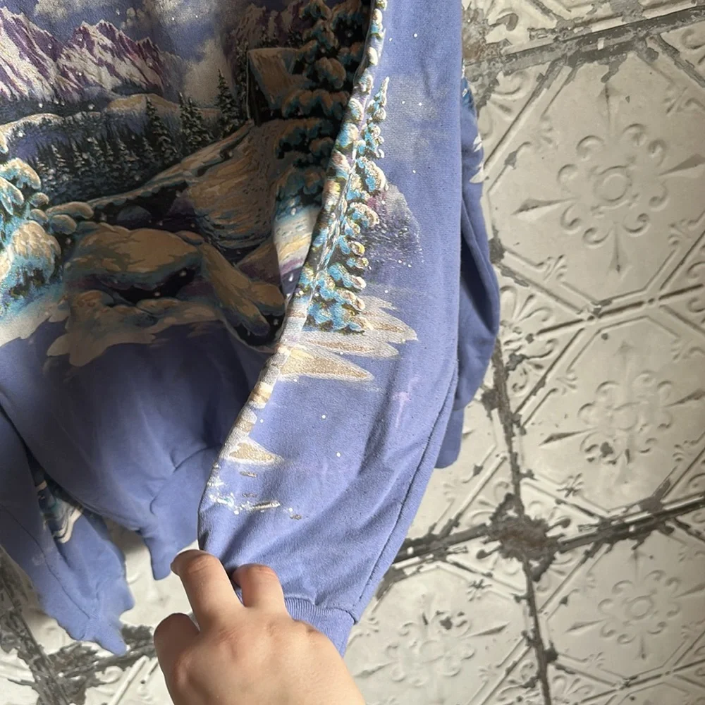 Vintage Scenic winter wonderland lilac Sweater - Picture 2 of 7